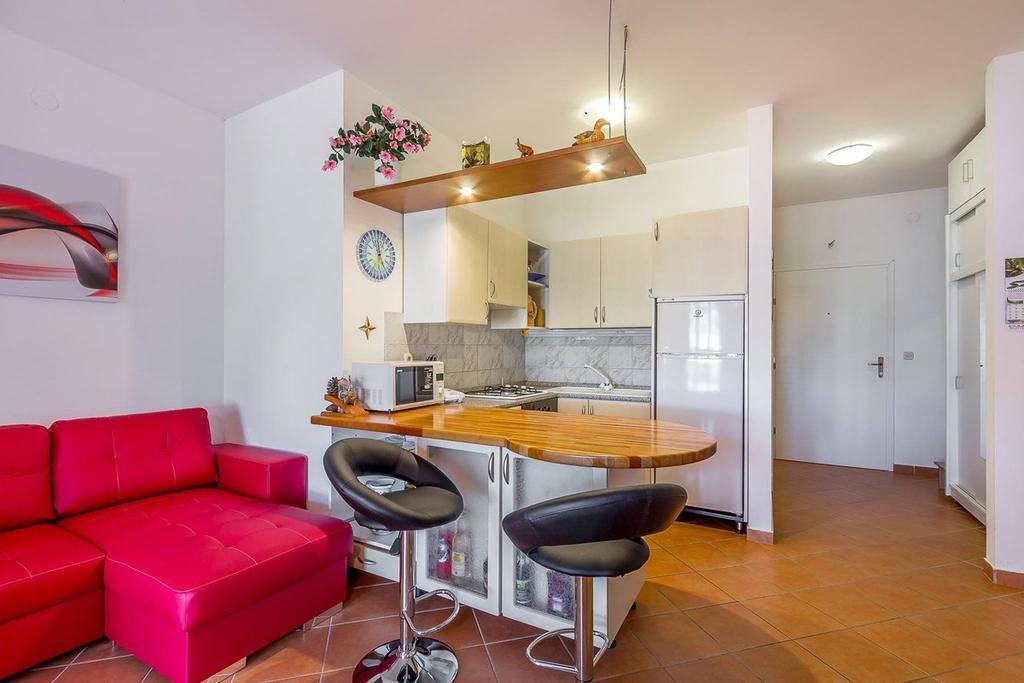 Apartments Villa Ana Medulin Exterior photo